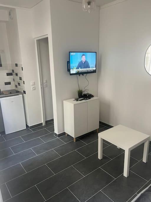Studio Cosy Refait A Neuf Levallois Luaran gambar